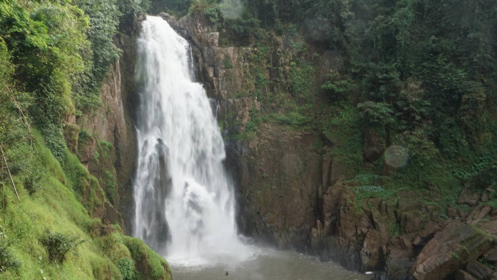Haew Narok Waterfall 23